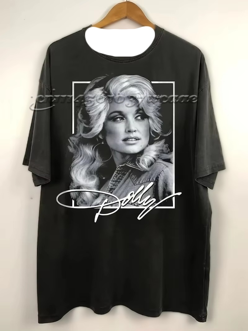26/27 FamilyMatching Dolly Par - Collectible Vintage T Shirts recension och pris