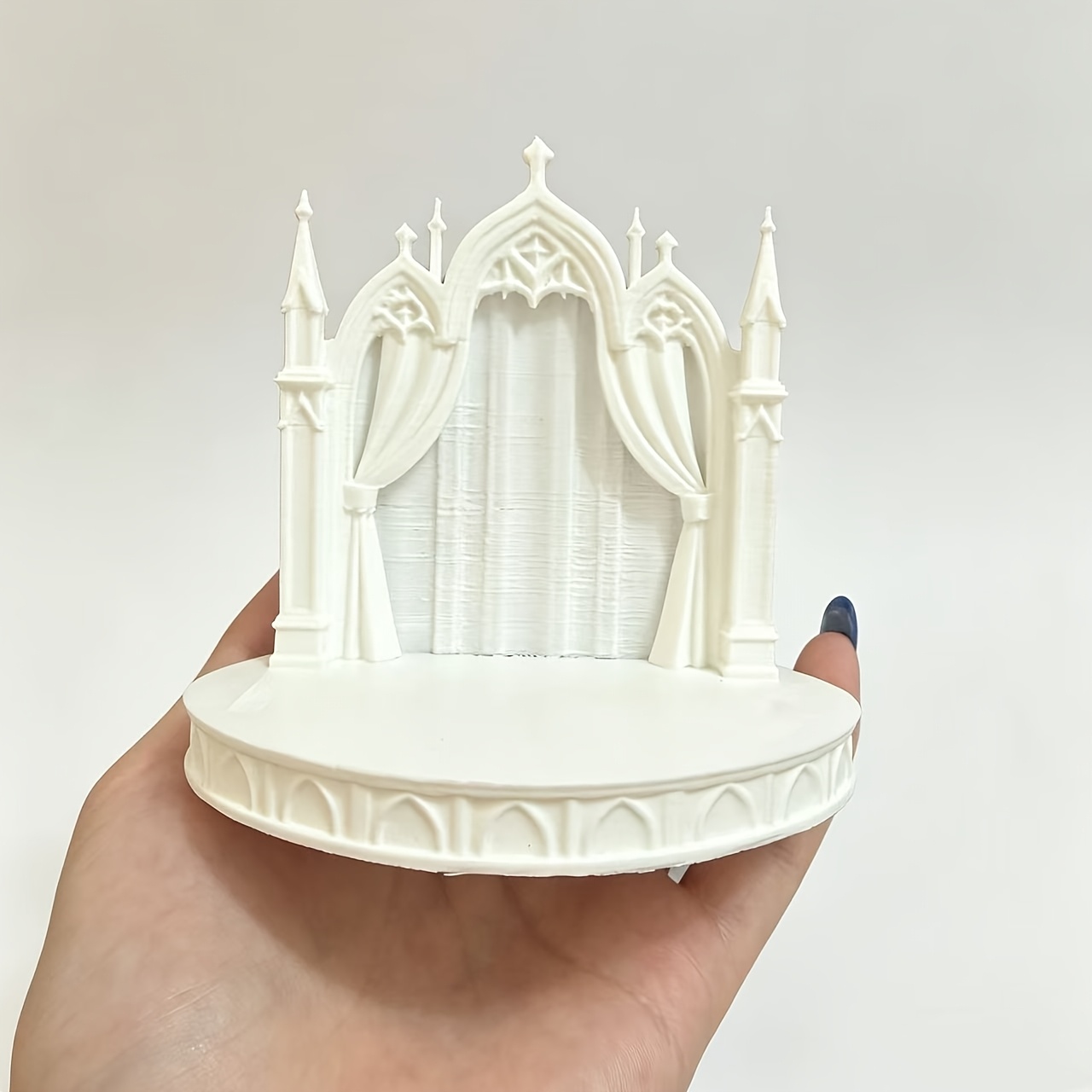 Gothic Castle Diorama Platform - Vintage Collectible Dolls recension och pris