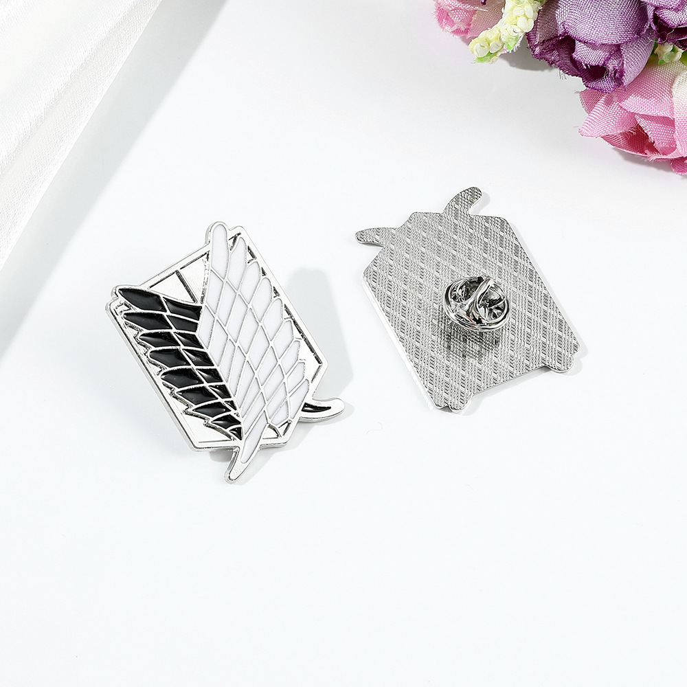 Vintage Wing Shape Enamel Broo - Collectible Vintage Brooches recension och pris