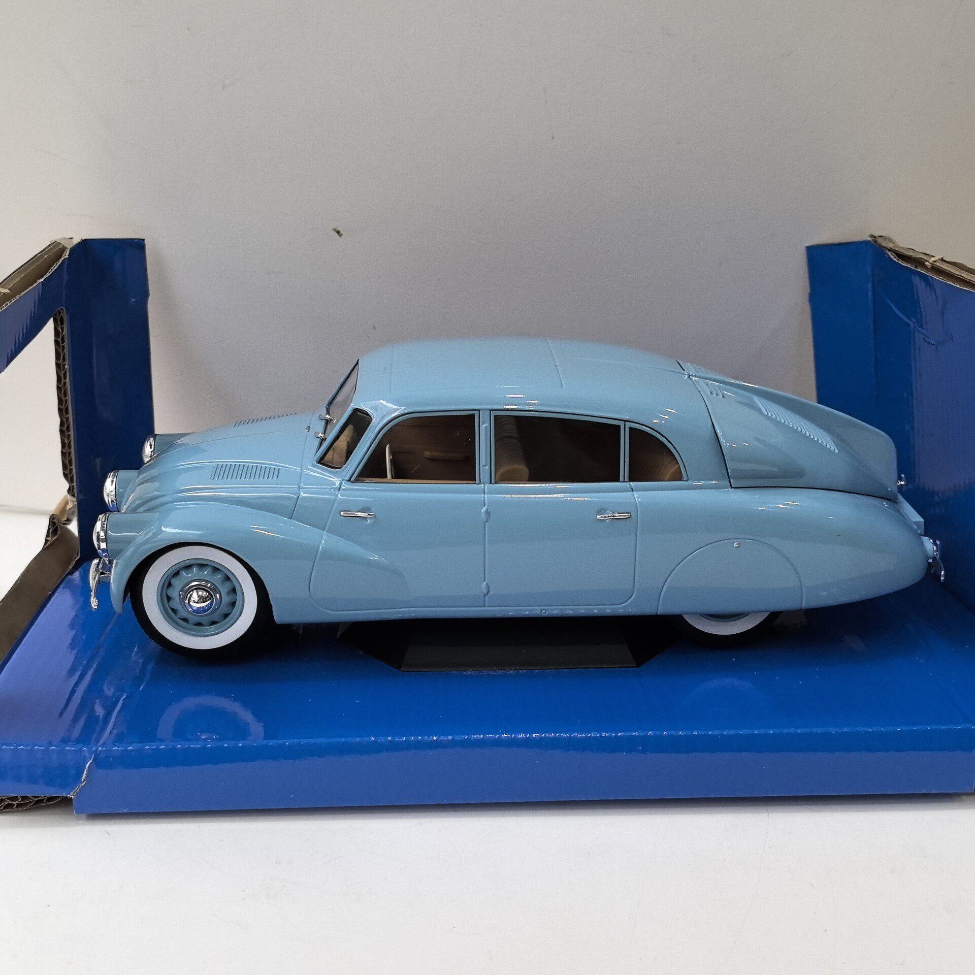 MCG Diecast 1/18 Scale TATRA 8 - Vintage Collectibles Toys recension och pris