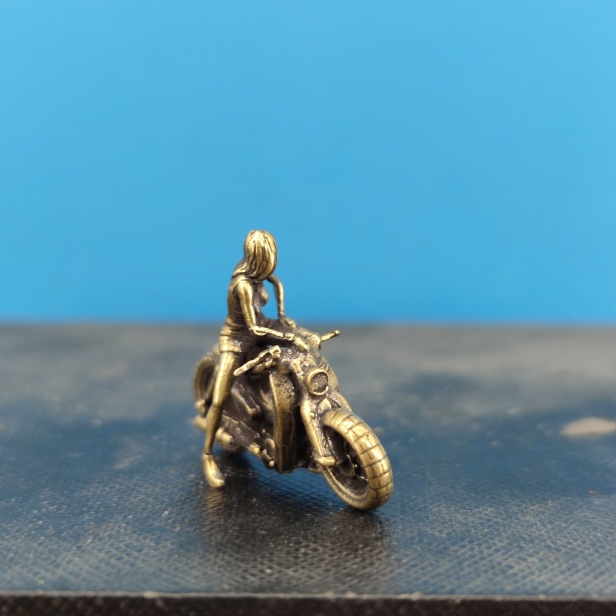​​2.4cm Brass Vintage Scooter  - Vintage Collectible And Vintage Dolls recension och pris